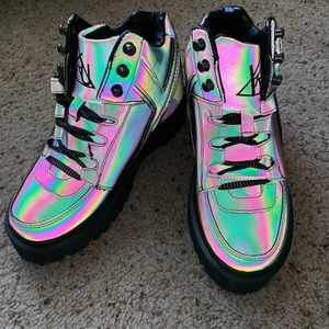 YRU Reflective Qozmo Slayr, Size 6